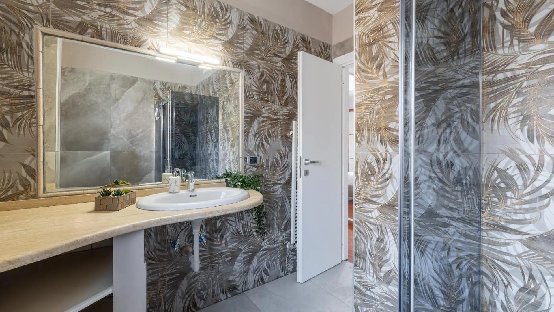 Apartment Eur Luxury Apartament For 4Pp 2 Bedrooms Rome Italy