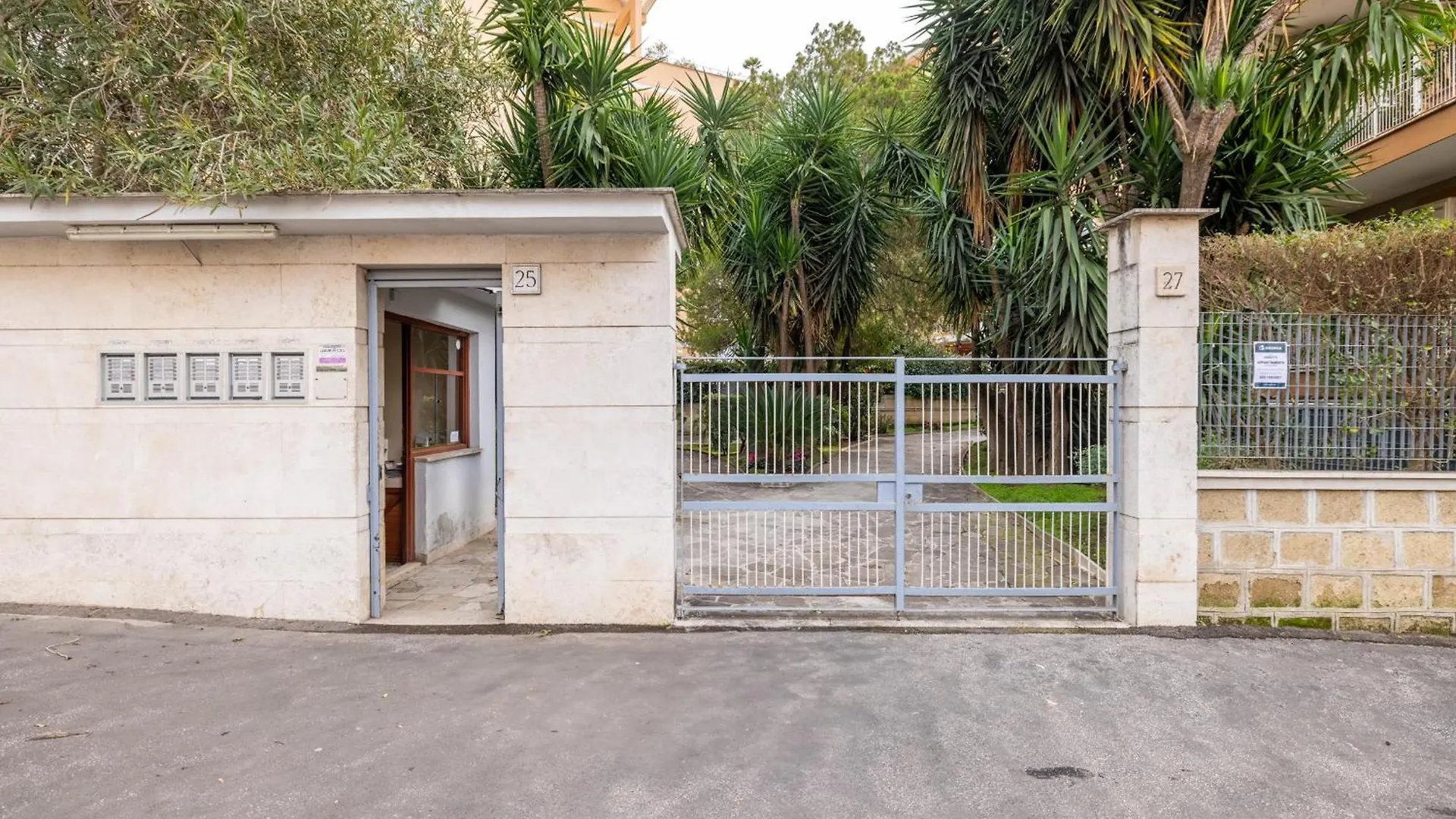 Eur Luxury Apartament For 4Pp 2 Bedrooms Rome 0*,